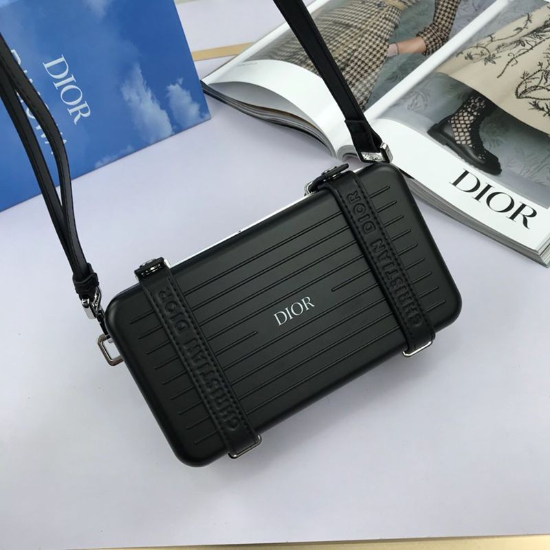 追跡付き発送ディオールxRIMOWA 注目のコラボ☆ パーソナルクラッチバッグコピー dey65157