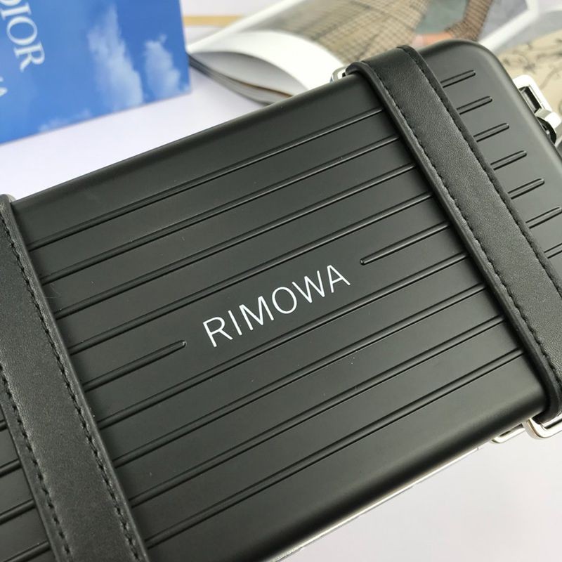 追跡付き発送ディオールxRIMOWA 注目のコラボ☆ パーソナルクラッチバッグコピー dey65157