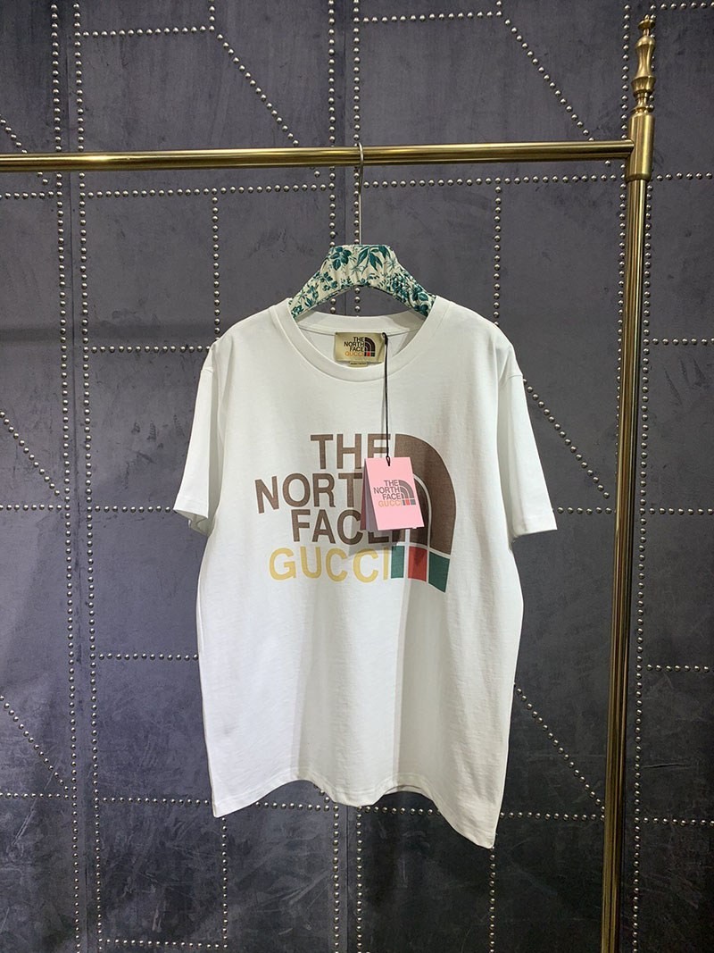 日本未入荷 グッチ×ノースフェイス コラボ★スペシャルロゴTシャツ 偽物 Noi26522