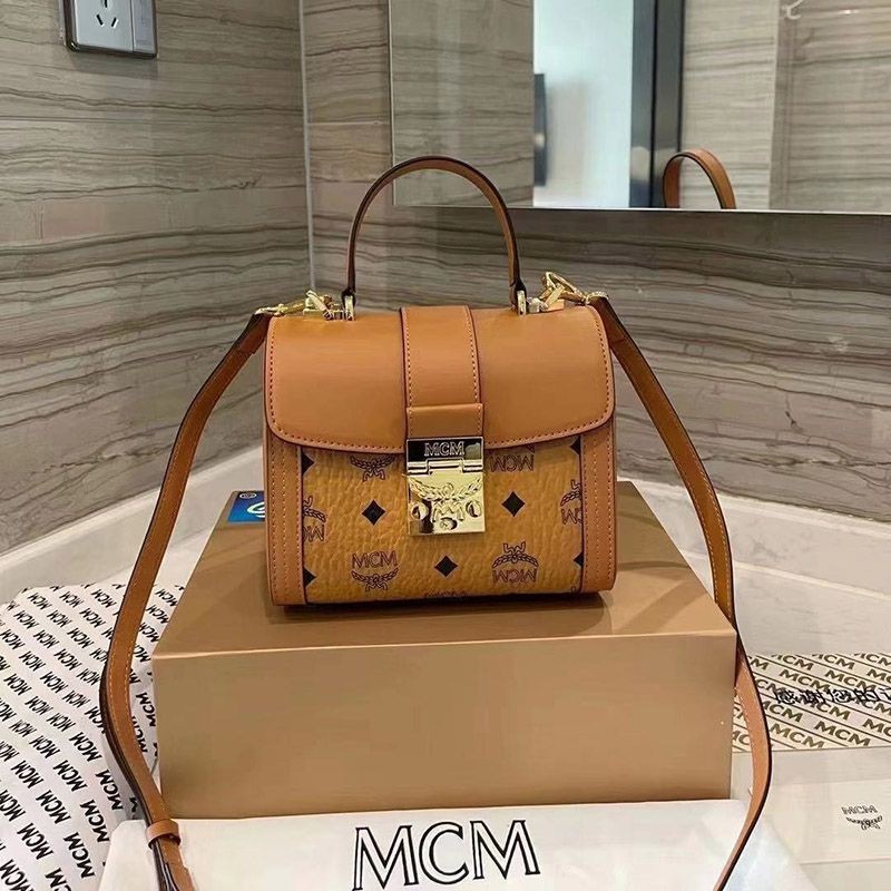 入手困難 MCM ヴィセトス サッチェルバッグ 偽物モノグラム ロゴ mcx32244