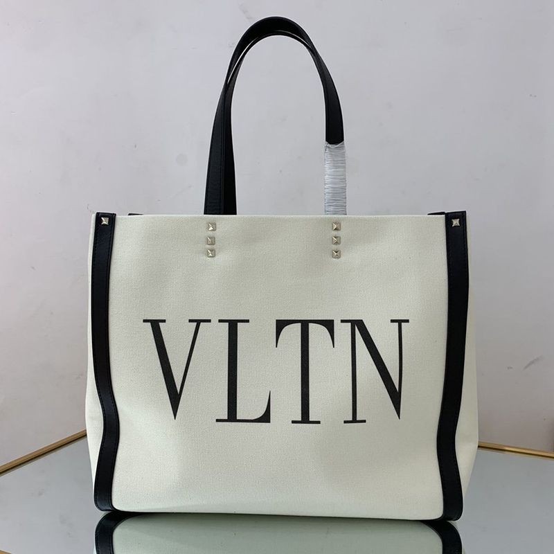 ★日本!!人気！ヴァレンティノ トートバッグ コピー ショッピングバッグ NEON VLTN キャンバス ミディアム Vua11801