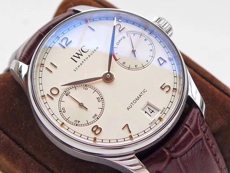 セール新作IWC 偽物 ポルトギーゼ オートマティック 7デイズ iwi02609