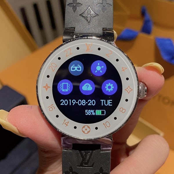 大人気！ルイヴィトン スマートウォッチ コピーフルタッチスクリーン 42mm vux36693