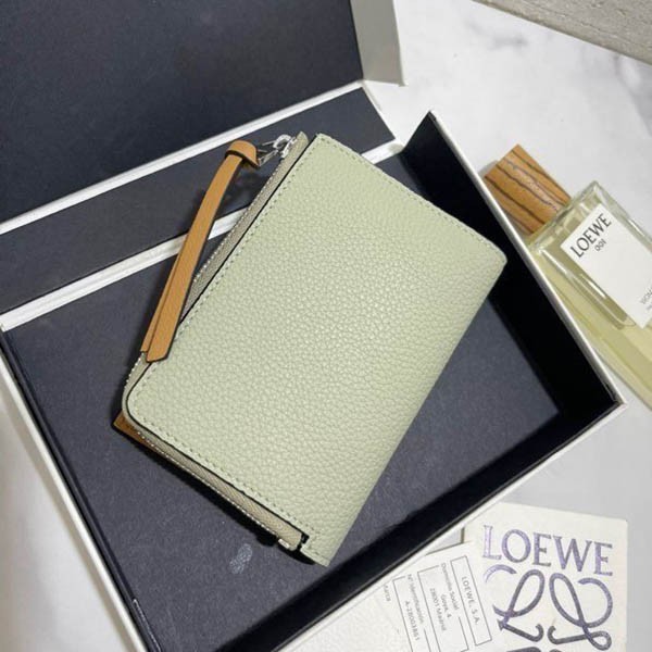 【ロエベ】新作スリムジップ二つ折り財布 コピー Slim Zip Bifold Wallet lom88620