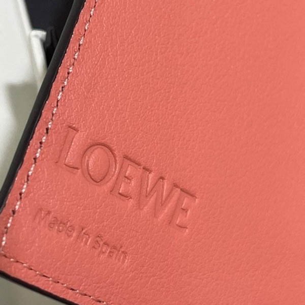 【ロエベ】新作スリムジップ二つ折り財布 偽物 Slim Zip Bifold Wallet loe53059