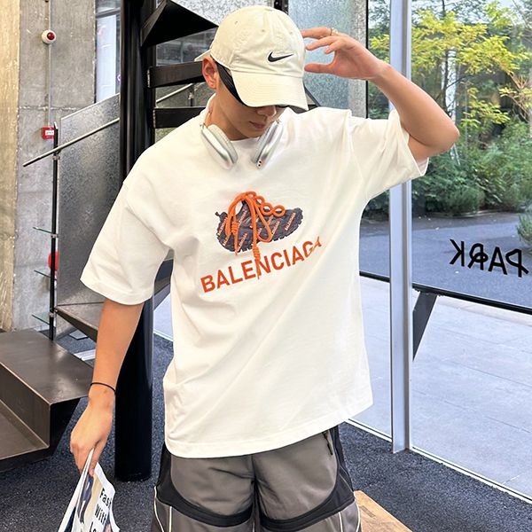 バレンシアガ  ロゴ Tシャツ 偽物 ユニセックス 【人気商品】 baq66334