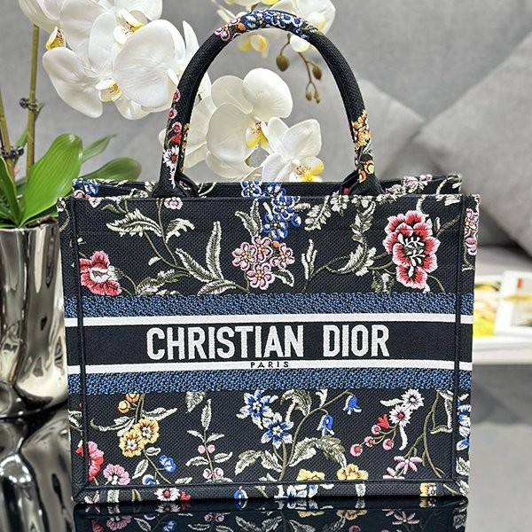 容量大!!ディオール ブックトート 偽物 Dior Petites Fleurs刺繍 deb77065