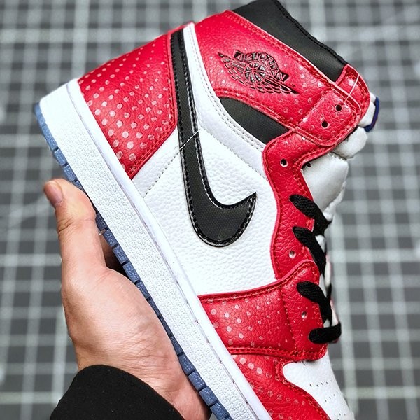 ナイキ エアジョーダン1 スパイダーマン 偽物 Air Jordan 1 High Spider-Man 555088-602