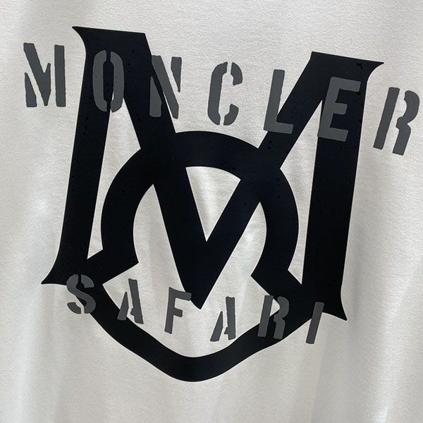 入手困難 モンクレール Tシャツ コピー 半袖 ロゴ mod94964