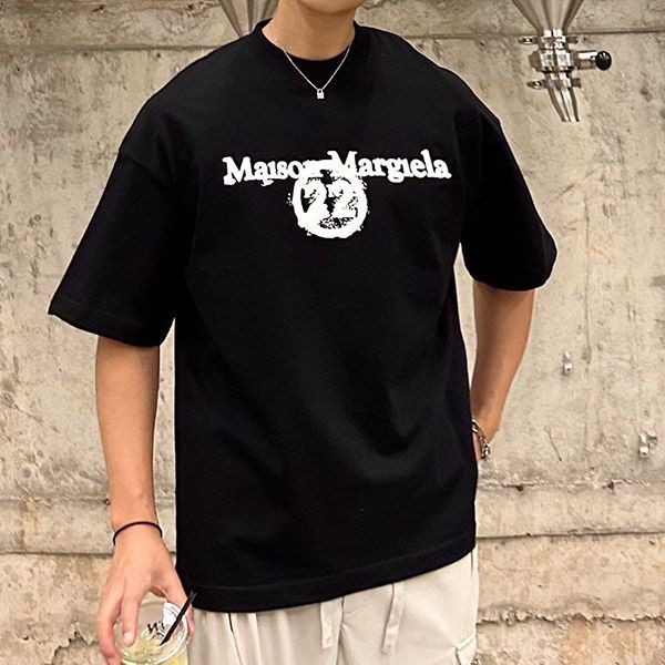 目を惹くカラー メゾン マルジェラ クルーネック Tシャツ 偽物 Maa45841